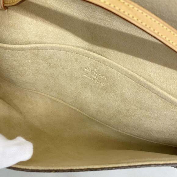 LOUIS VUITTON Brown Monogram Pochette Shoulder Bag - Picture 4 of 8